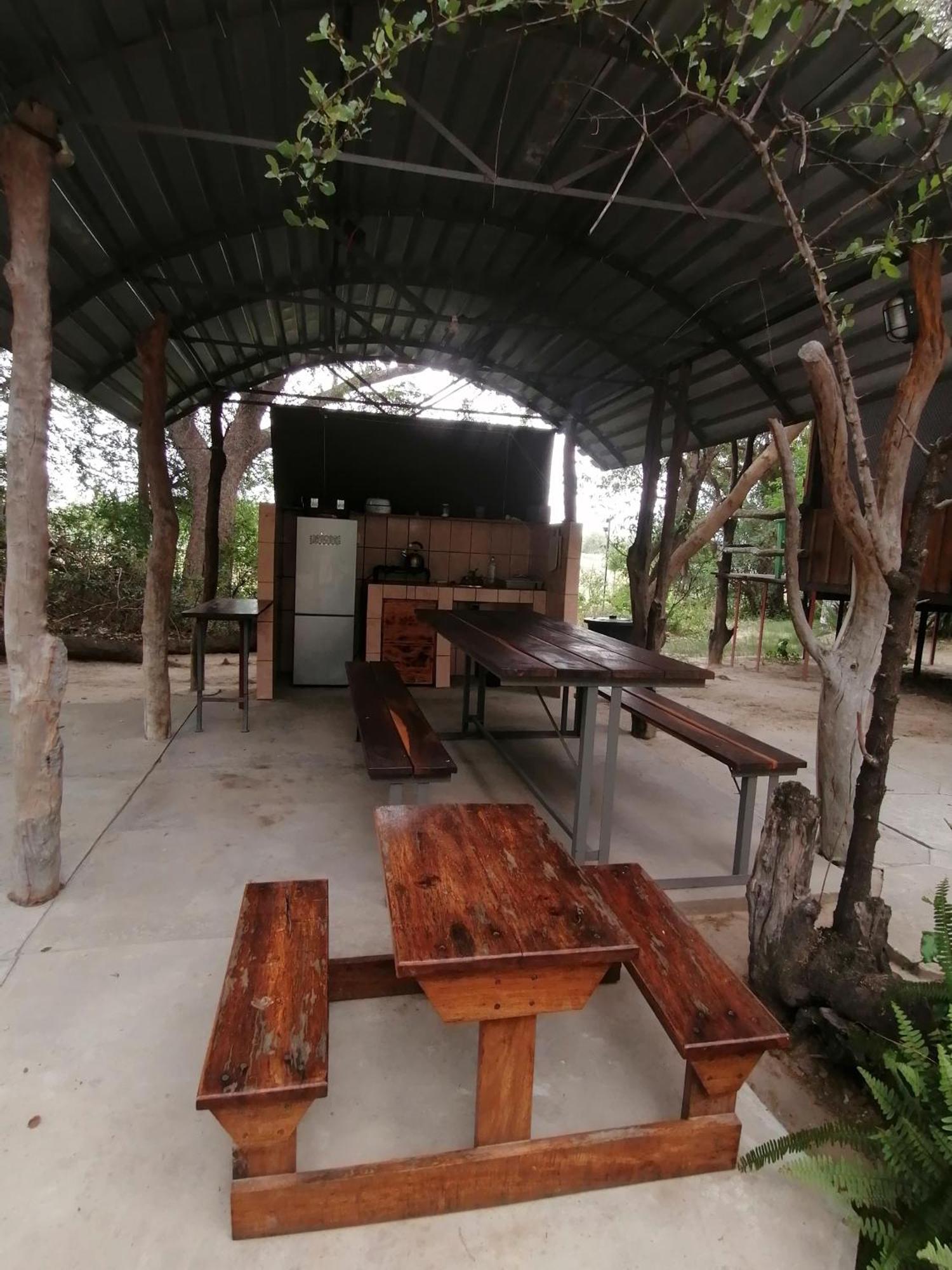 Mukuku Rest Camp Shimweghe Exterior foto